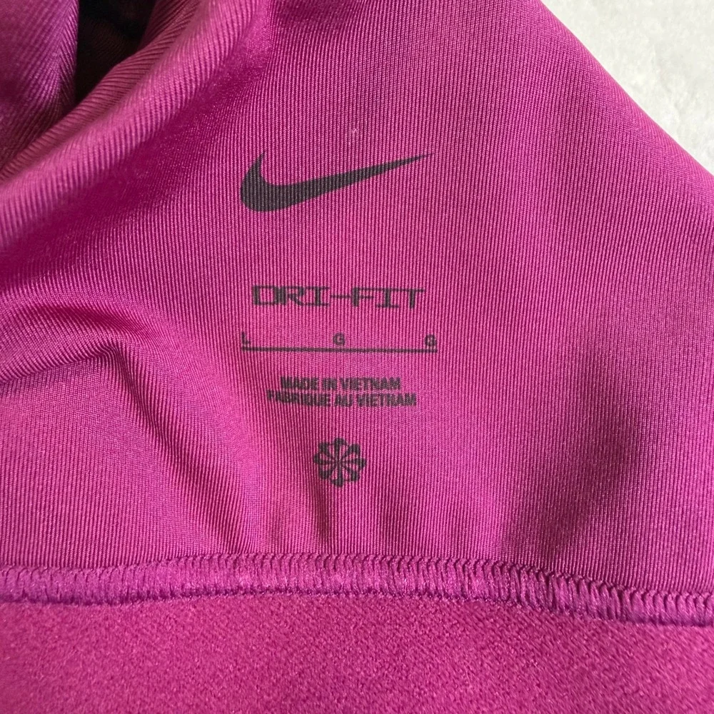 Nike Air Dri-FIT Sports Bra Womens Large Sangria Purple DM0643-610